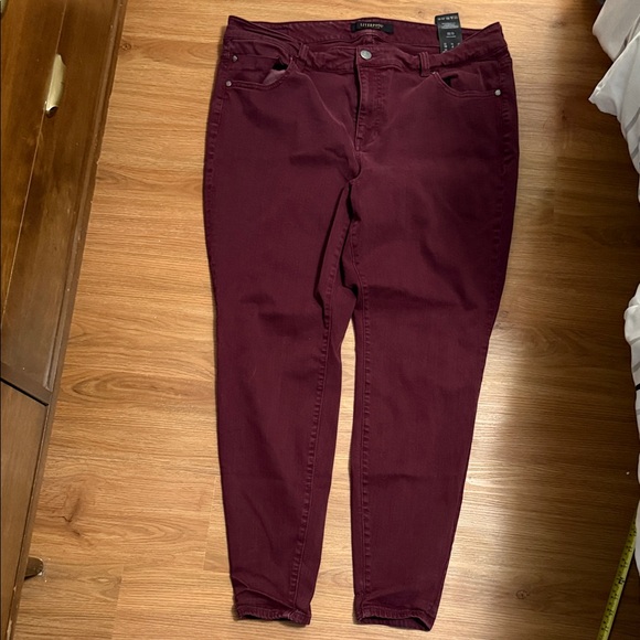 Liverpool Denim - Women's Burgundy Jeans